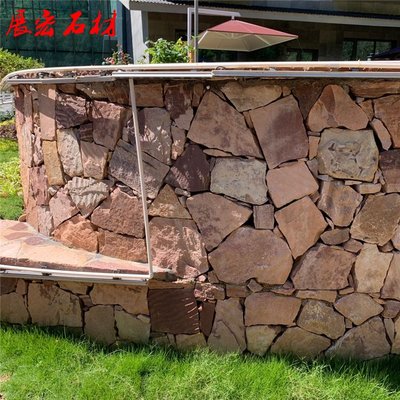 展宏石材 紅色不規則碎拼石，打造自然園林景觀新美學